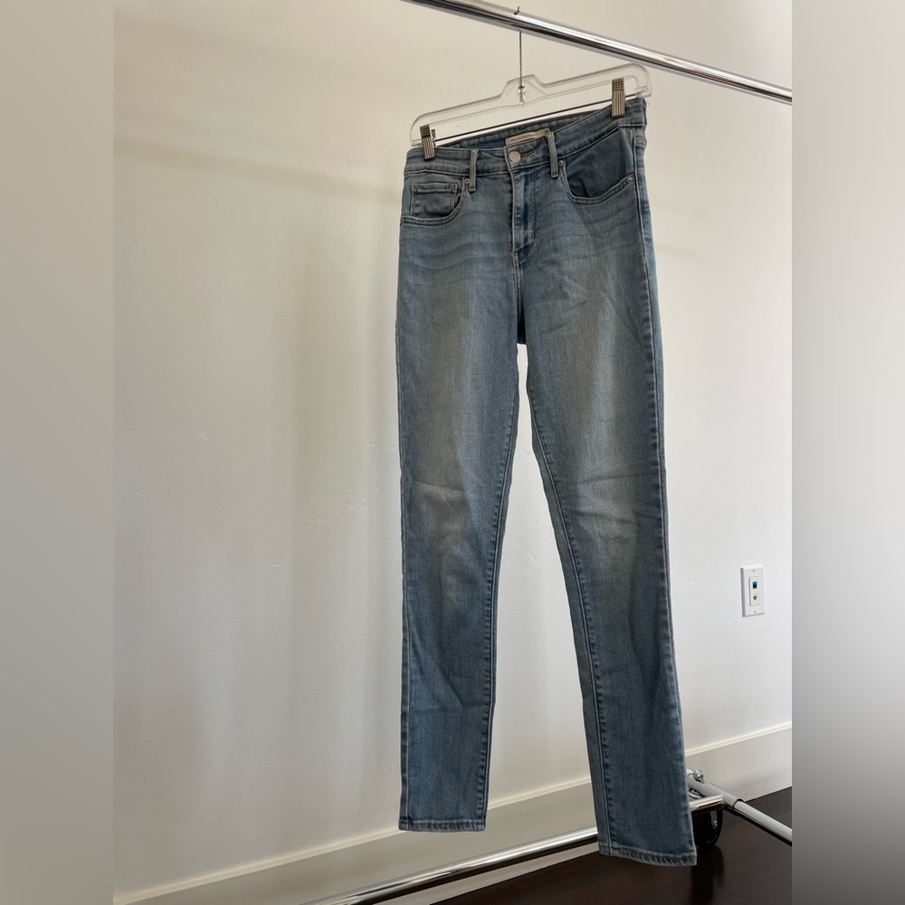 Levi’s skinny jeans